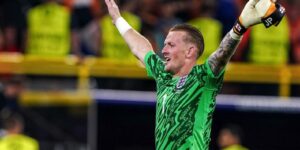Jordan Pickford celebrating