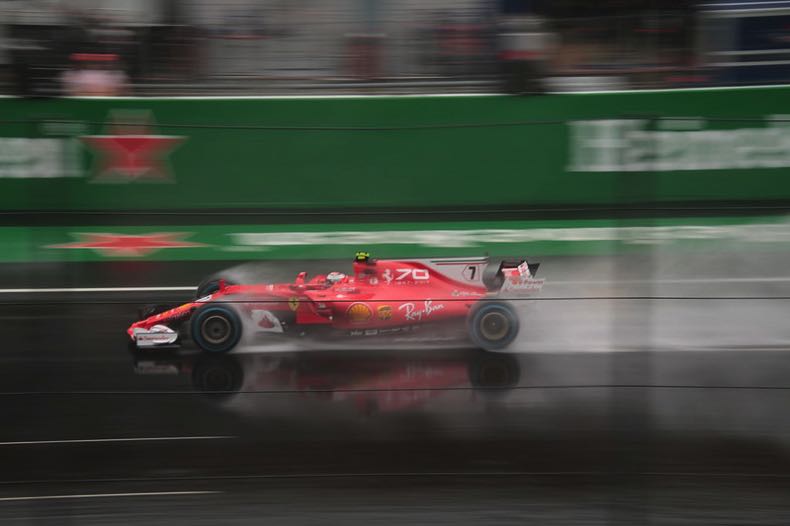 F1 car blur