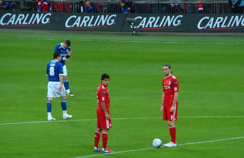 Suarez, centre