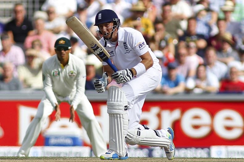Usman Khawaja and Joe Root